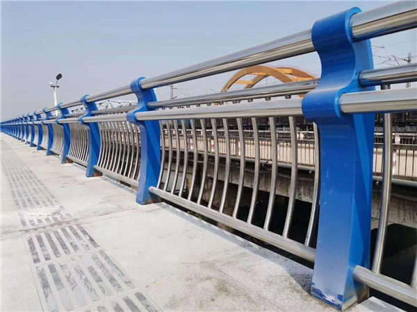 林芝304不锈钢复合管护栏的生产工艺揭秘